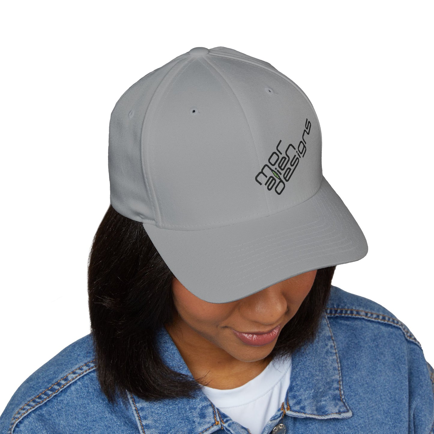 Embroidered Oak Tree Baseball Cap — Minimal Logo Closed-Back Hat
